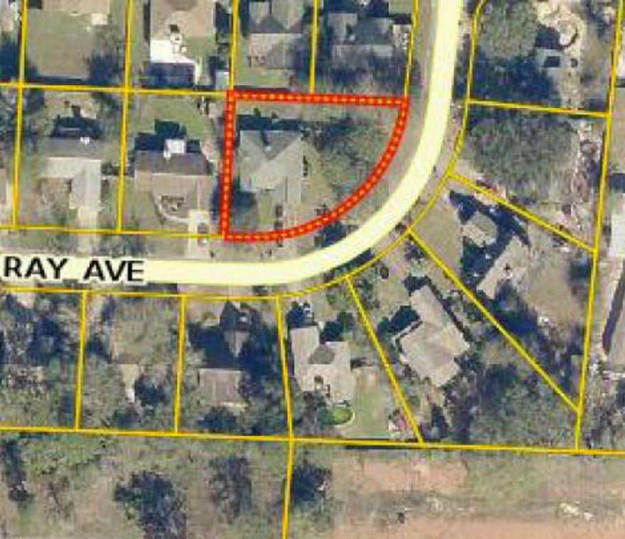 3/2 home South Crestview on a corner lot.