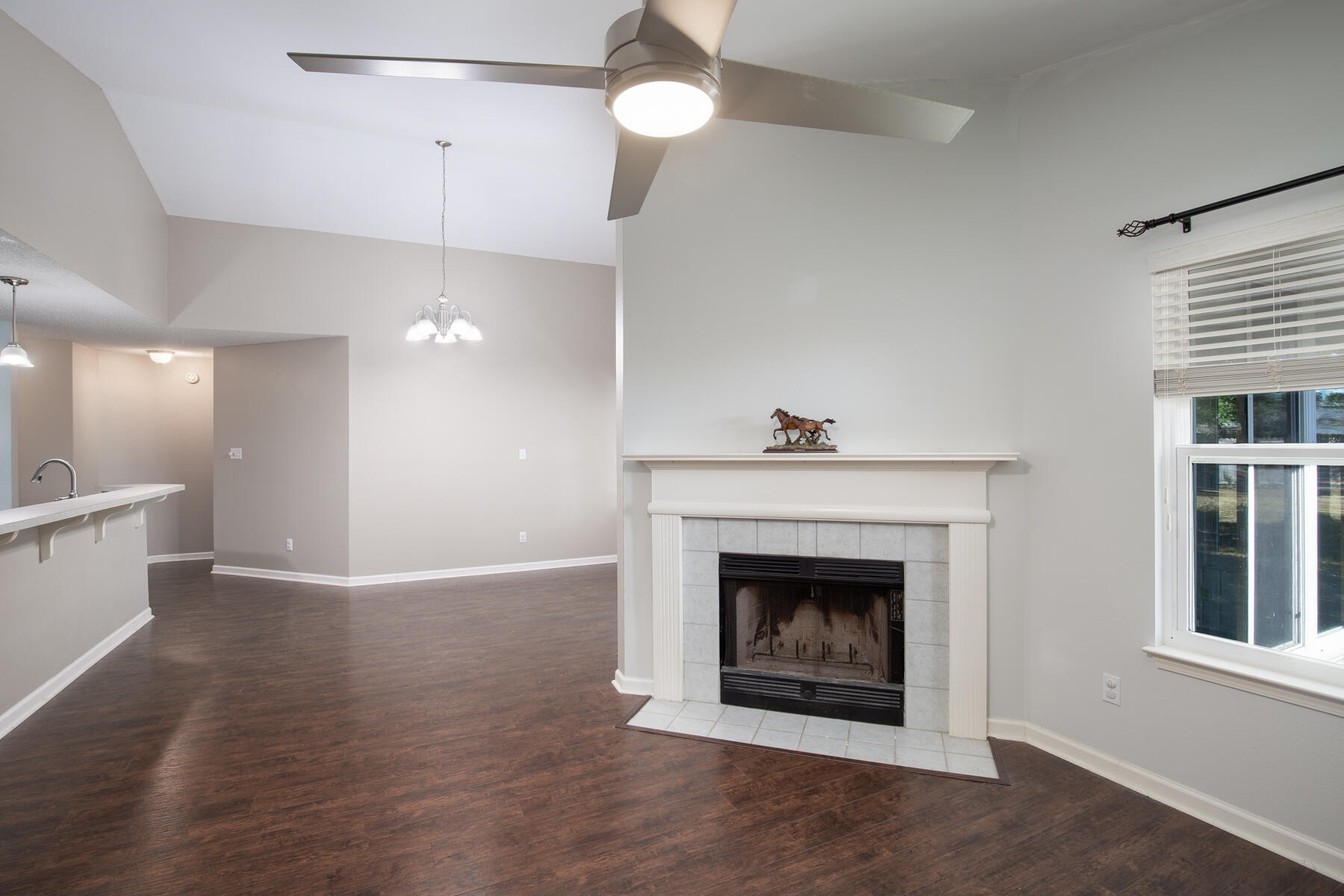 PRO AM ESTATES - Residential