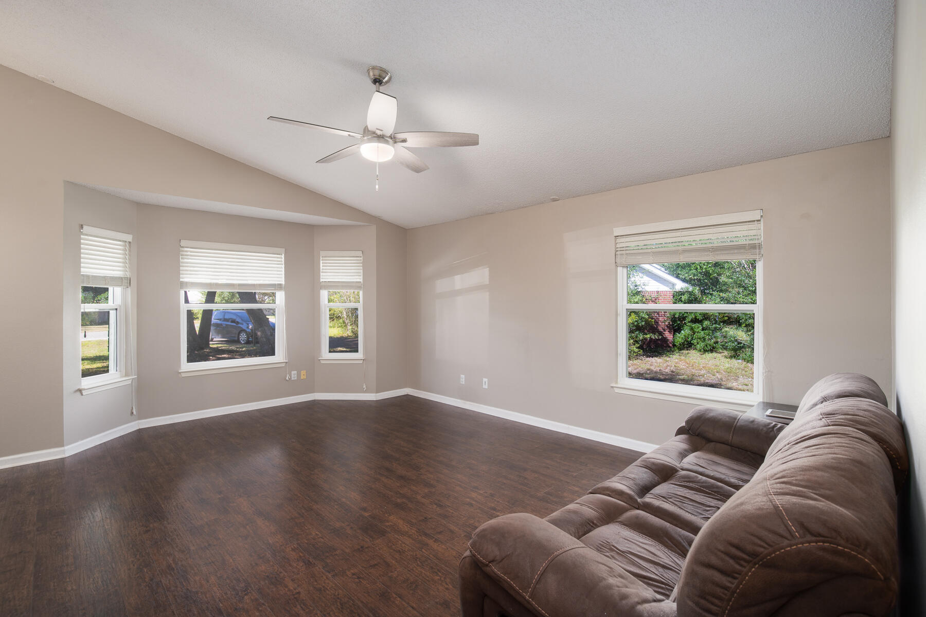 PRO AM ESTATES - Residential