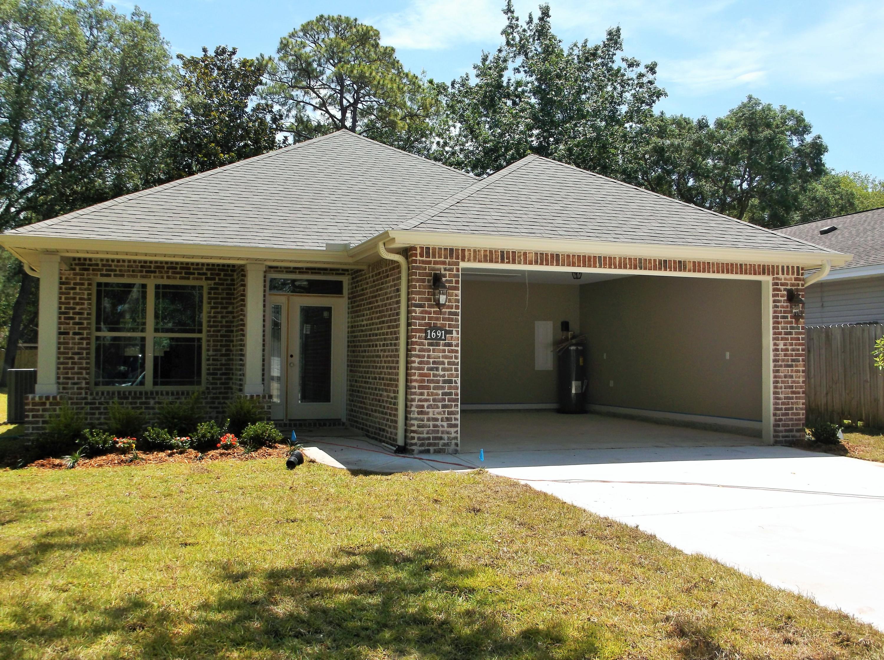 VALPARAISO PINECREST 6 - Residential