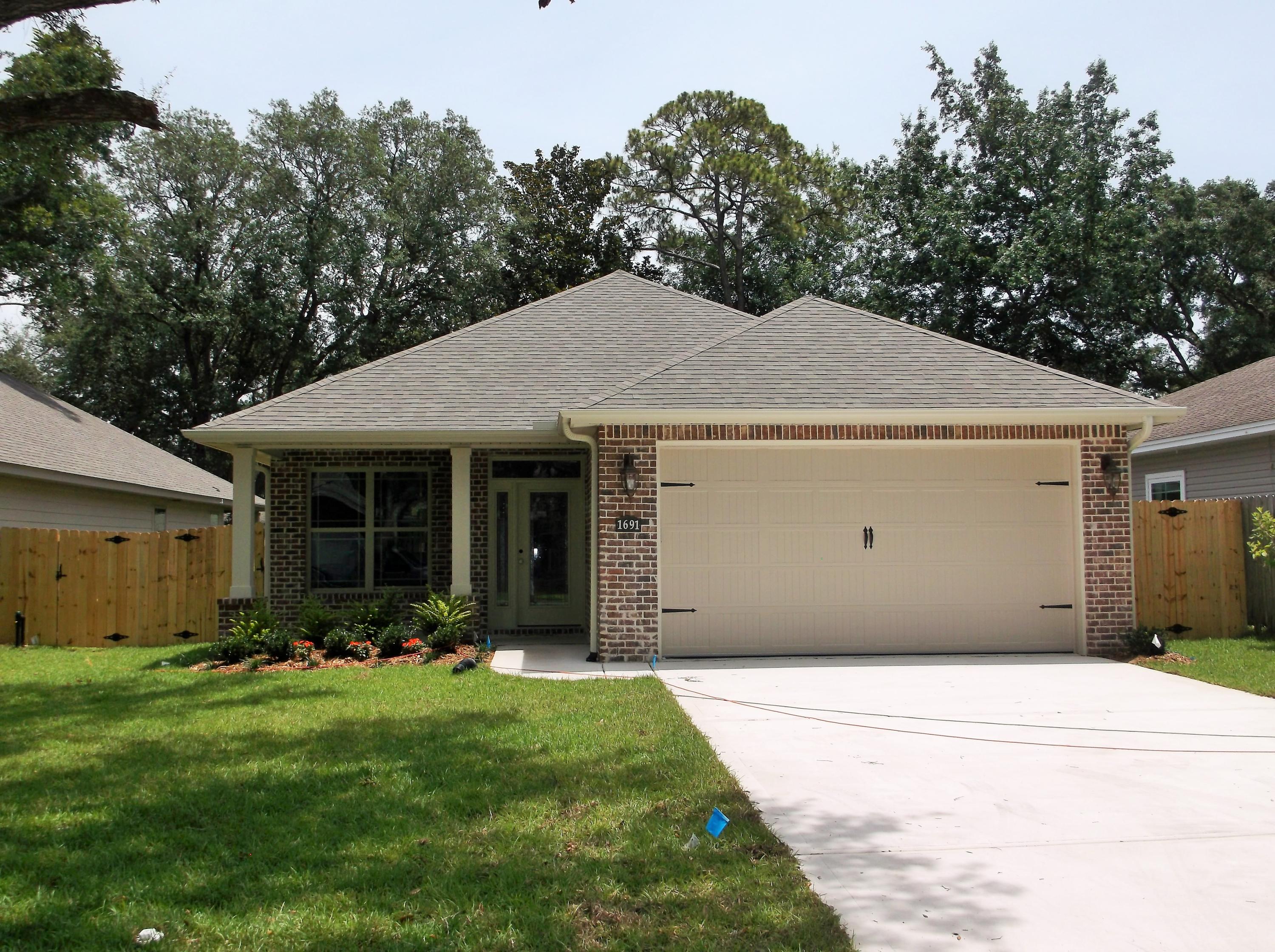 VALPARAISO PINECREST 6 - Residential