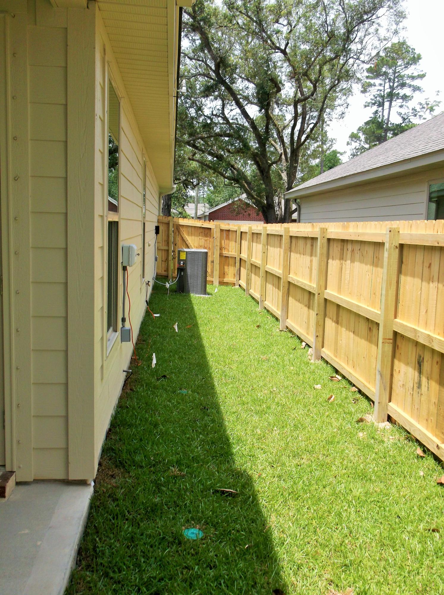 VALPARAISO PINECREST 6 - Residential