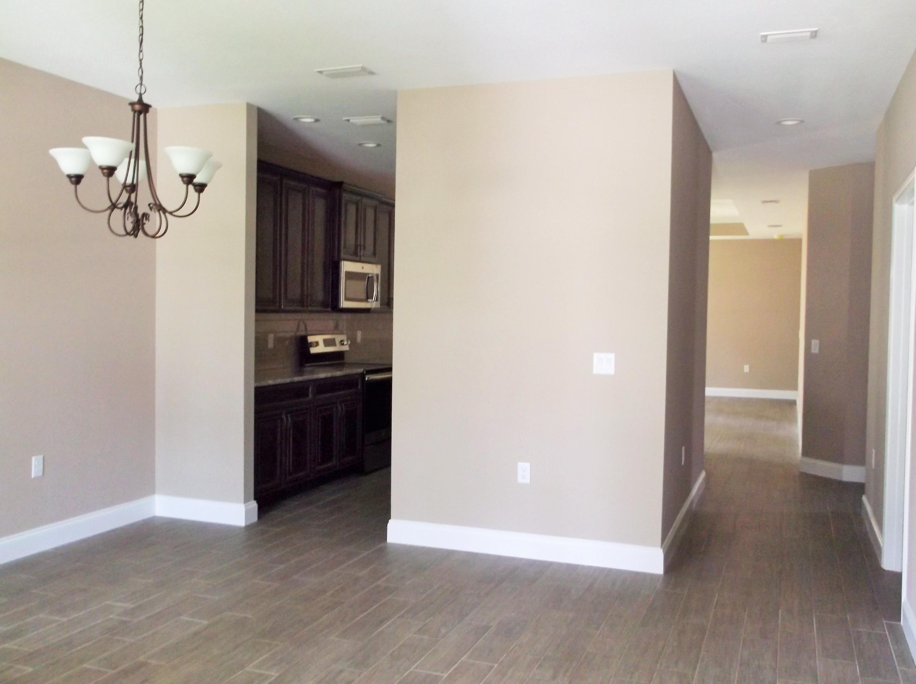 VALPARAISO PINECREST 6 - Residential