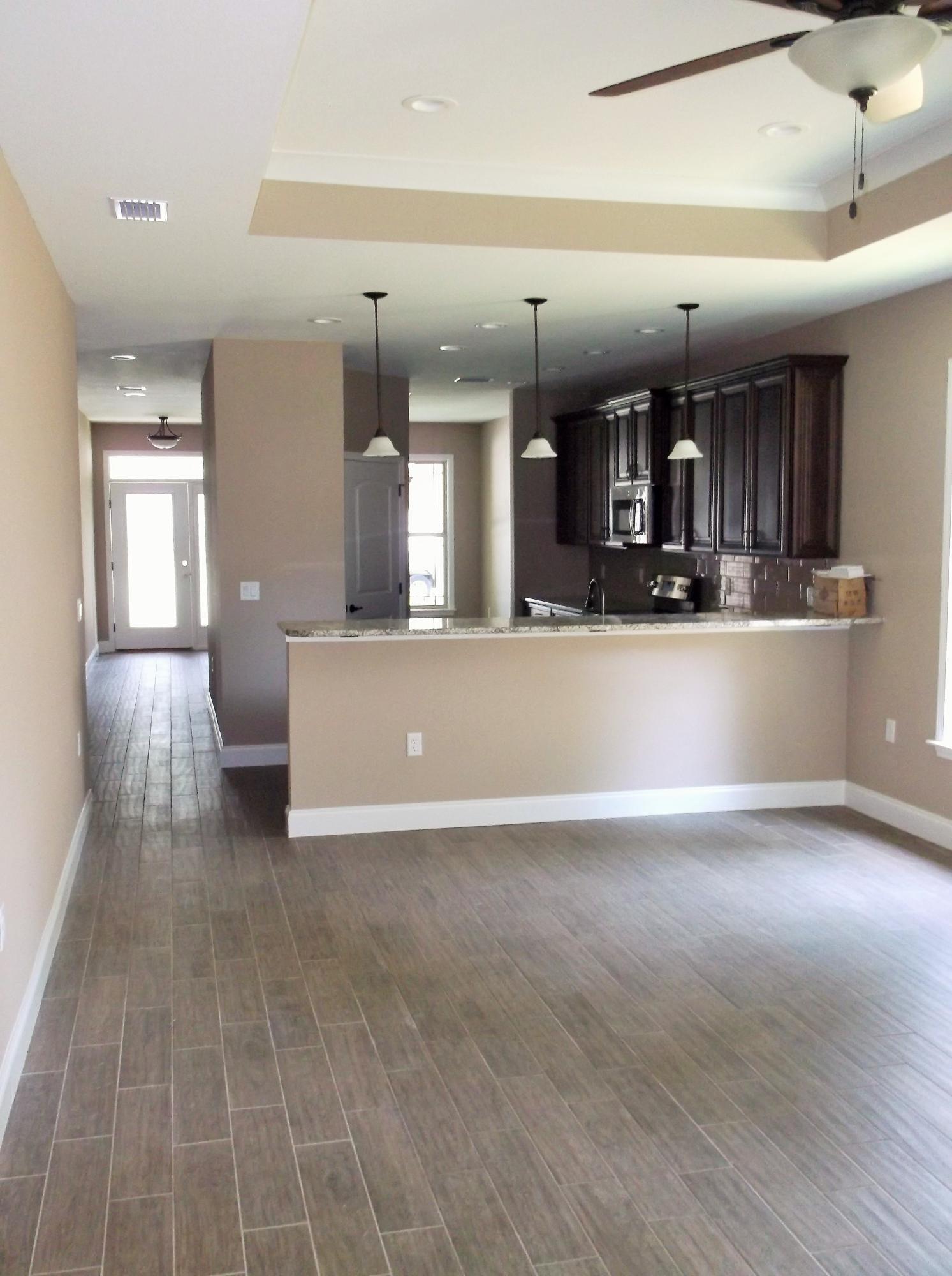 VALPARAISO PINECREST 6 - Residential