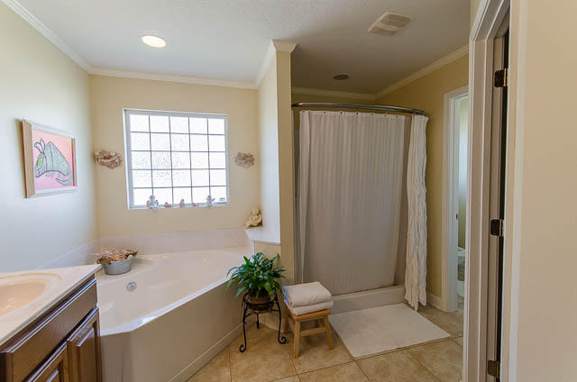 OAKLEAF ESTATES - Residential