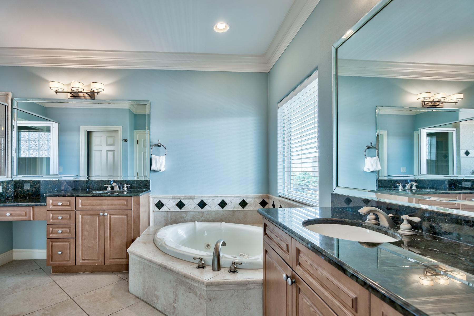 CRYSTAL BEACH - Residential