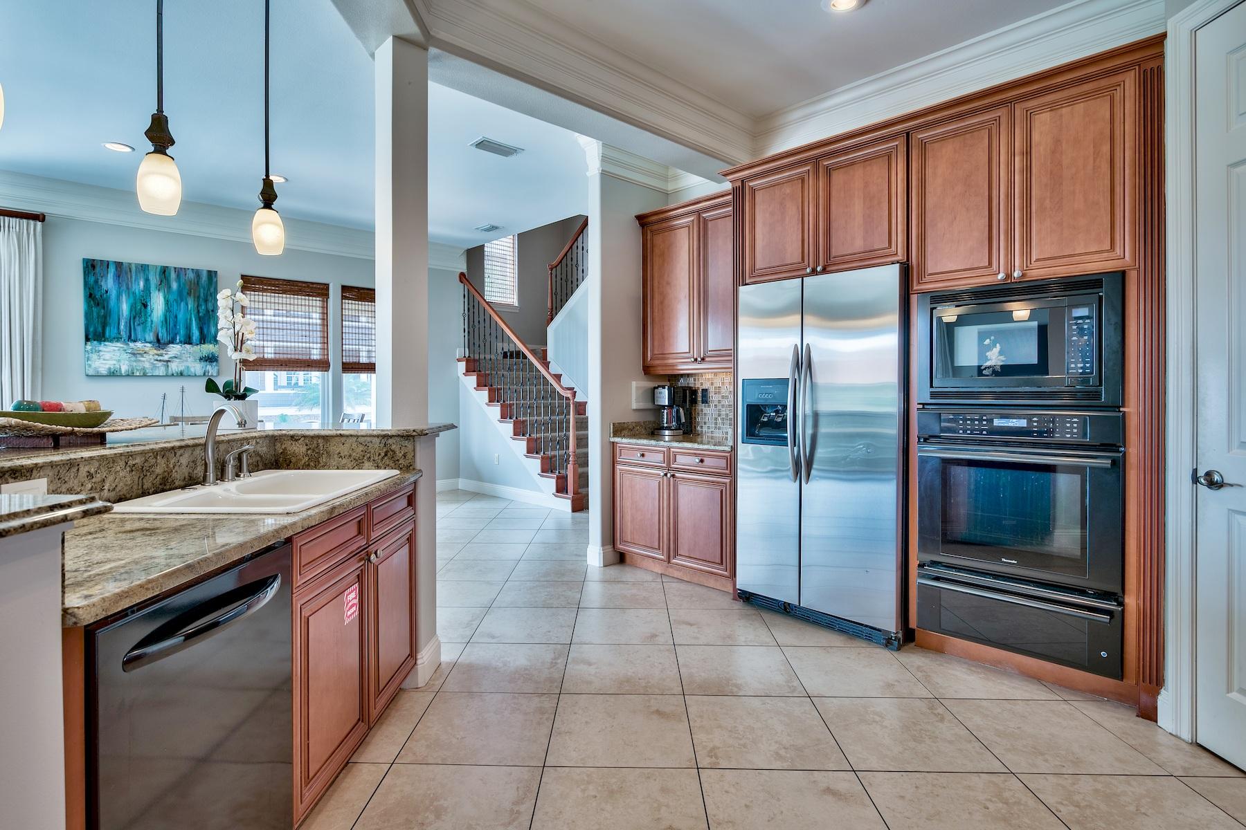 CRYSTAL BEACH - Residential