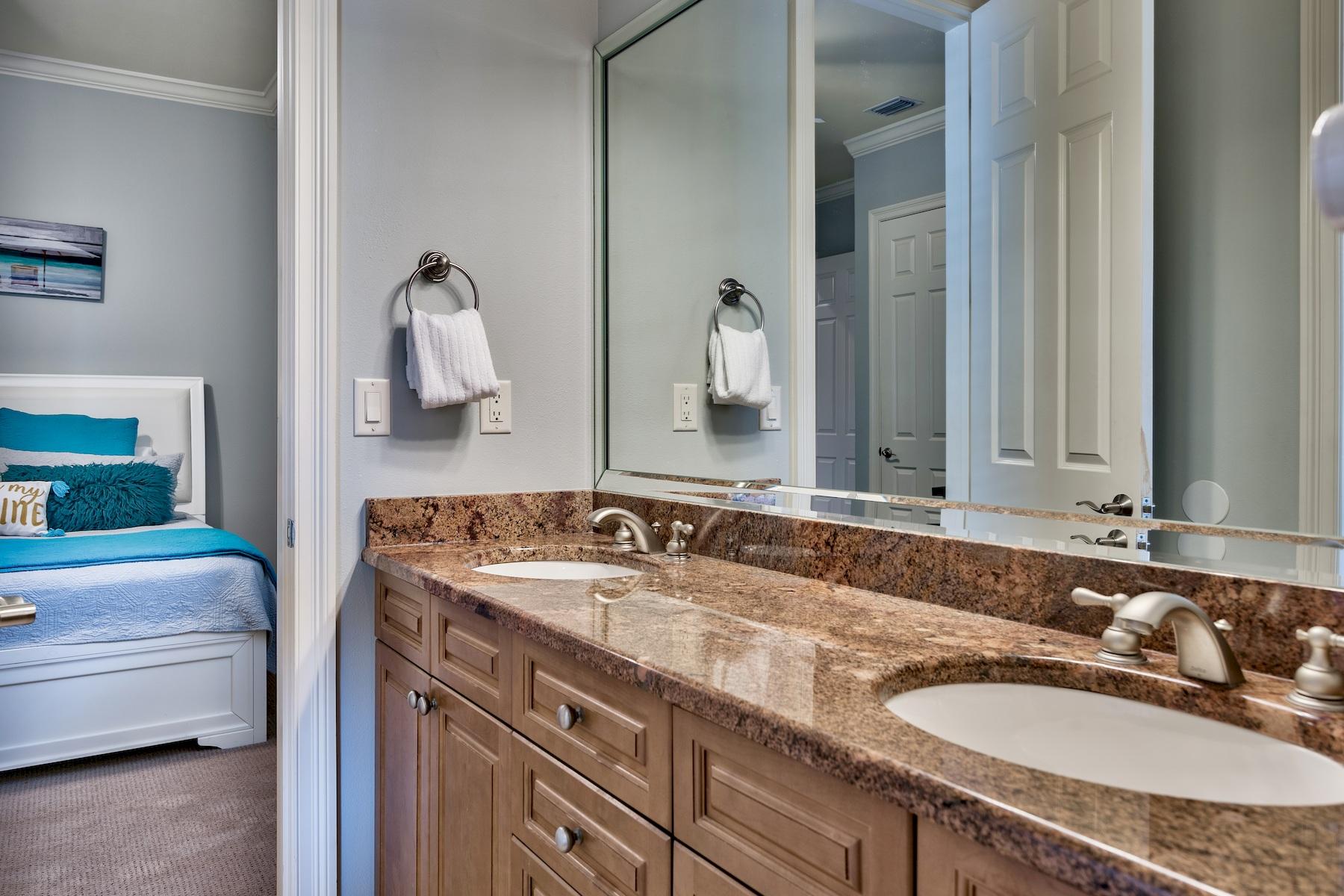 CRYSTAL BEACH - Residential