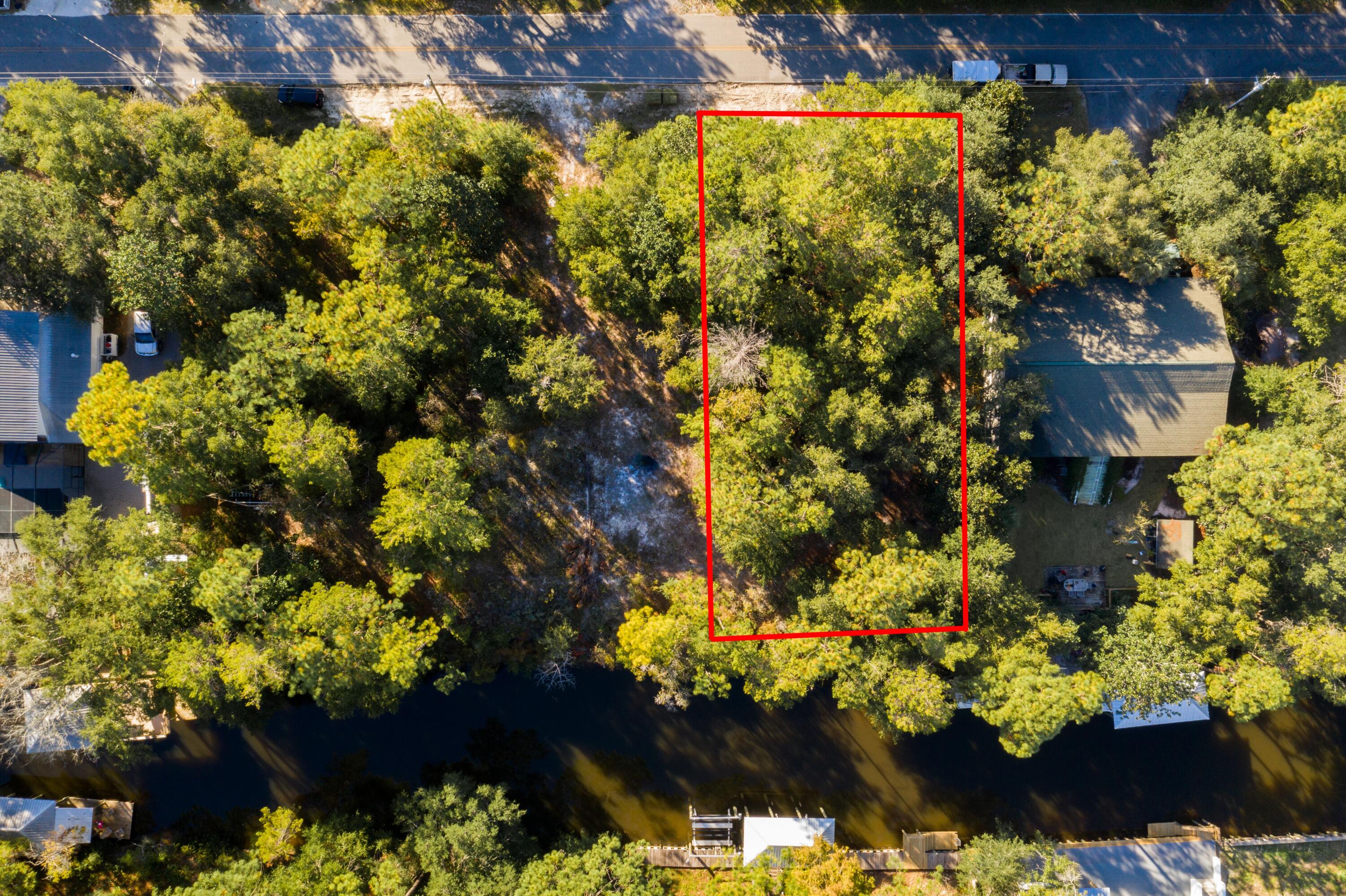 DAUGHETTES AMENDED - Land