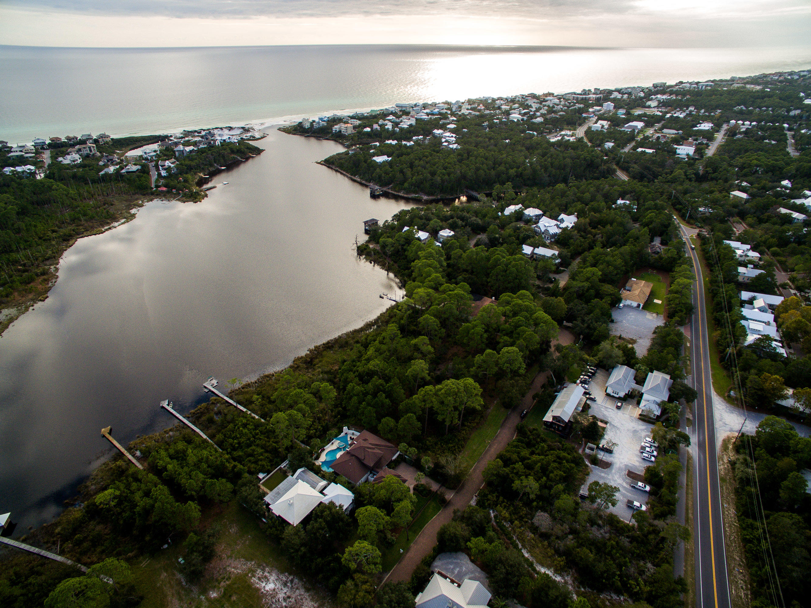 CRESCENT CAYE - Land