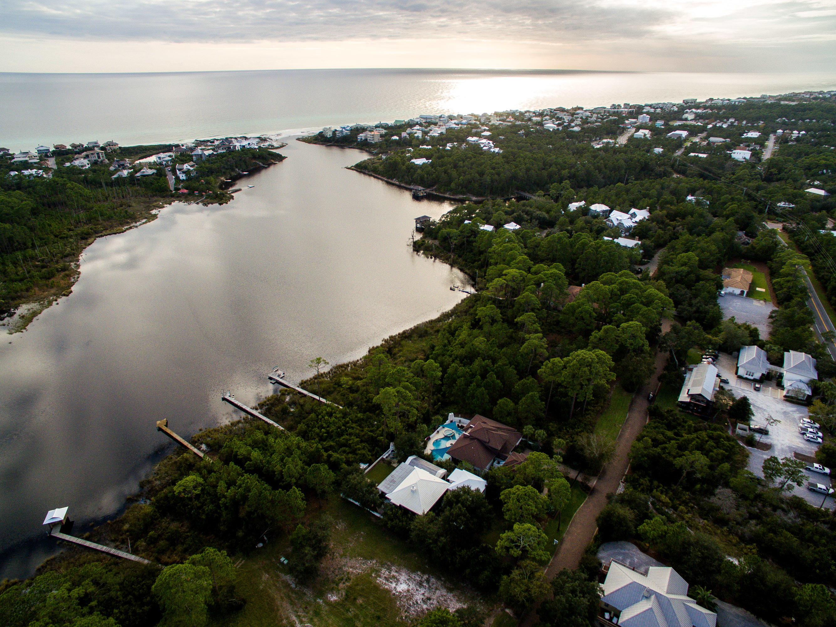 CRESCENT CAYE - Land