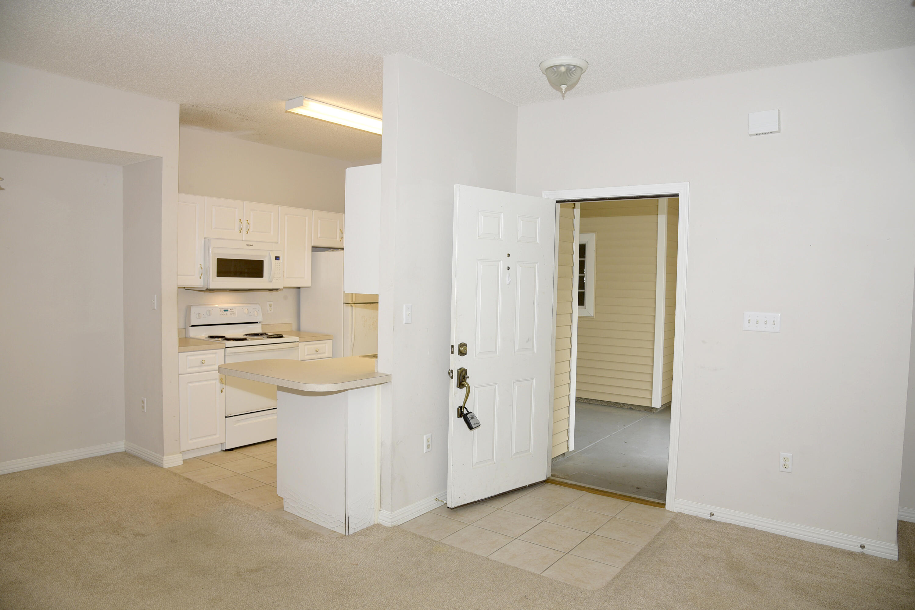 THE OAKS AT NICEVILLE - Residential Lease