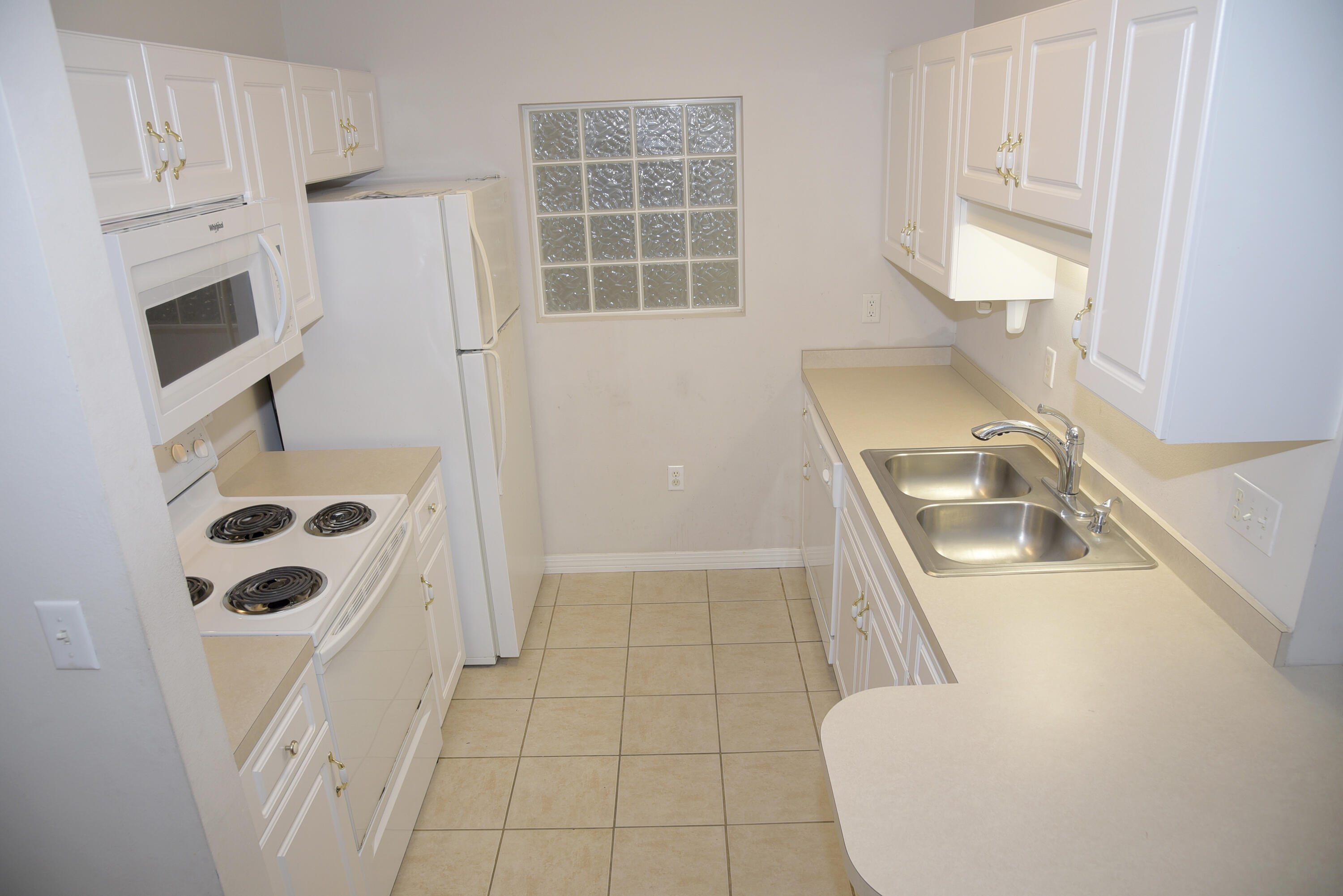 THE OAKS AT NICEVILLE - Residential Lease