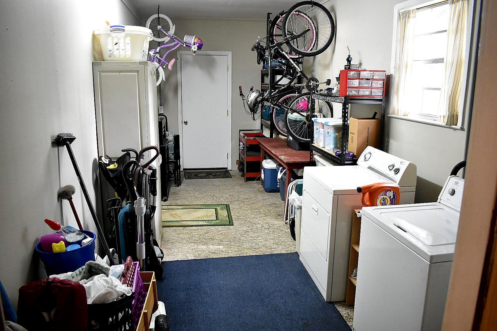 PINE LAKE S/D - Residential