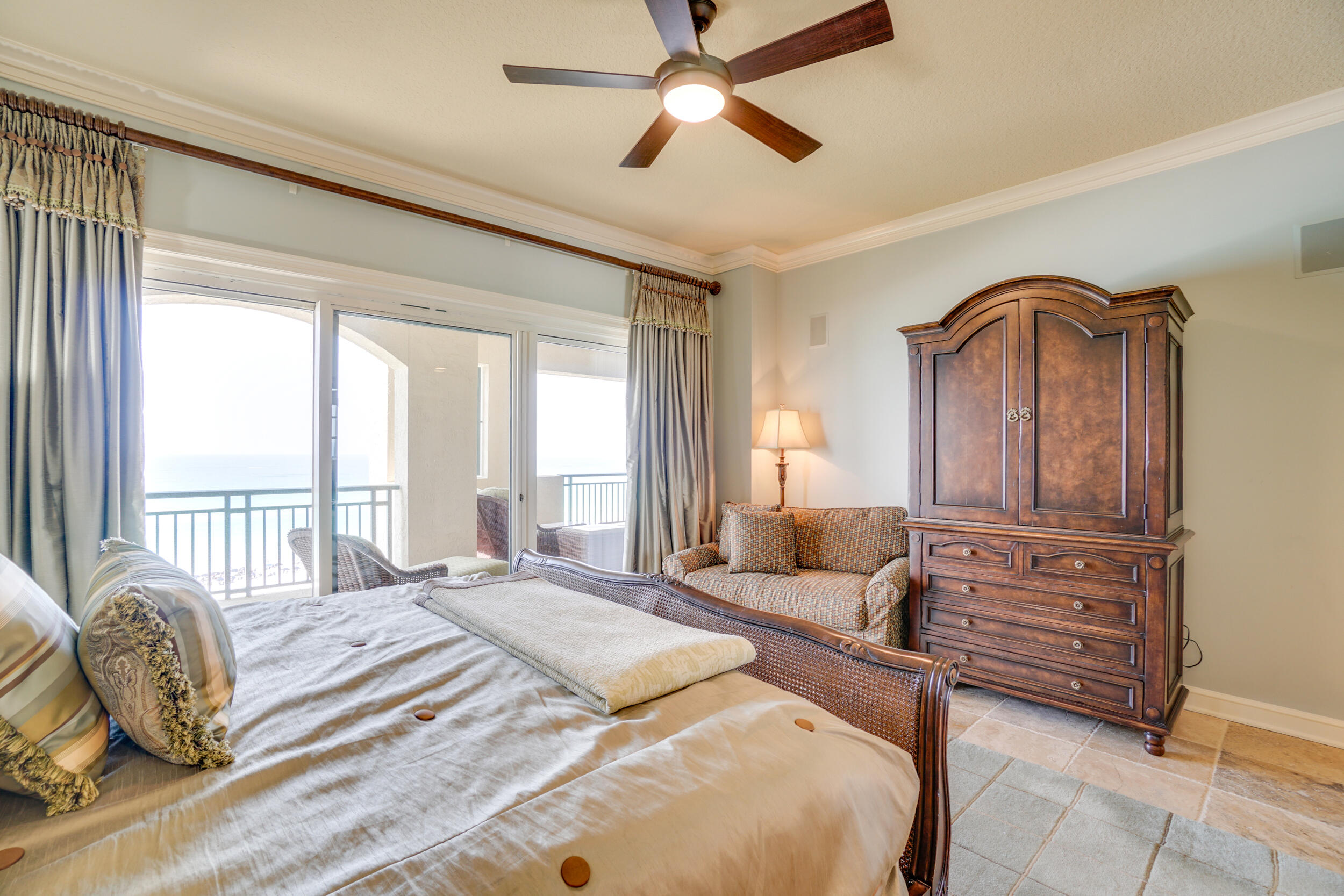 SOUTHWINDS III - Residential