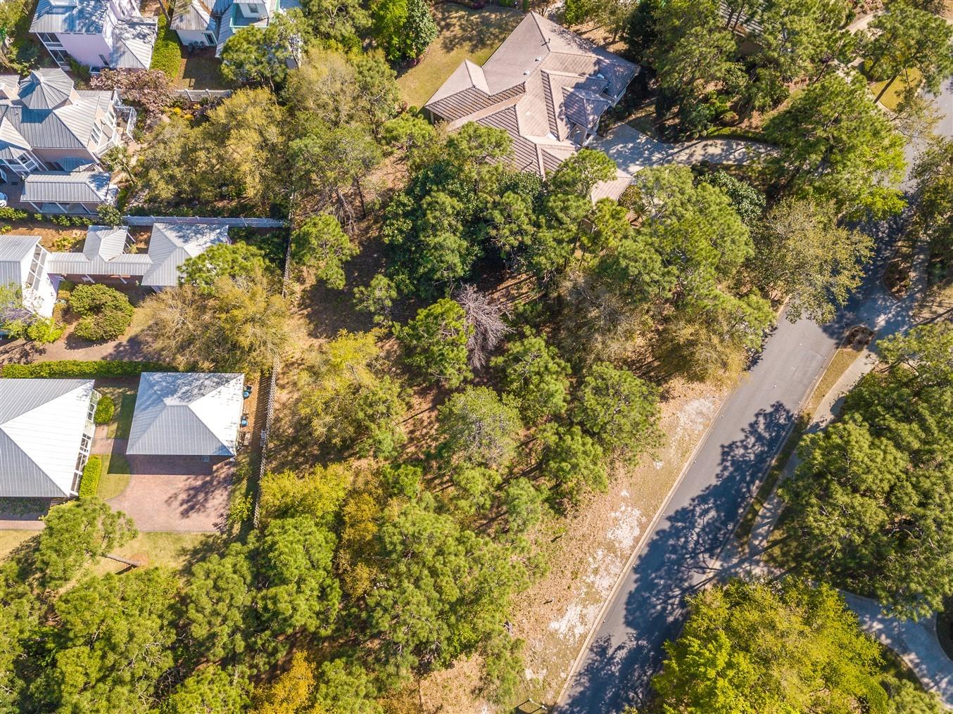 BAYTOWNE AVE EAST - Land