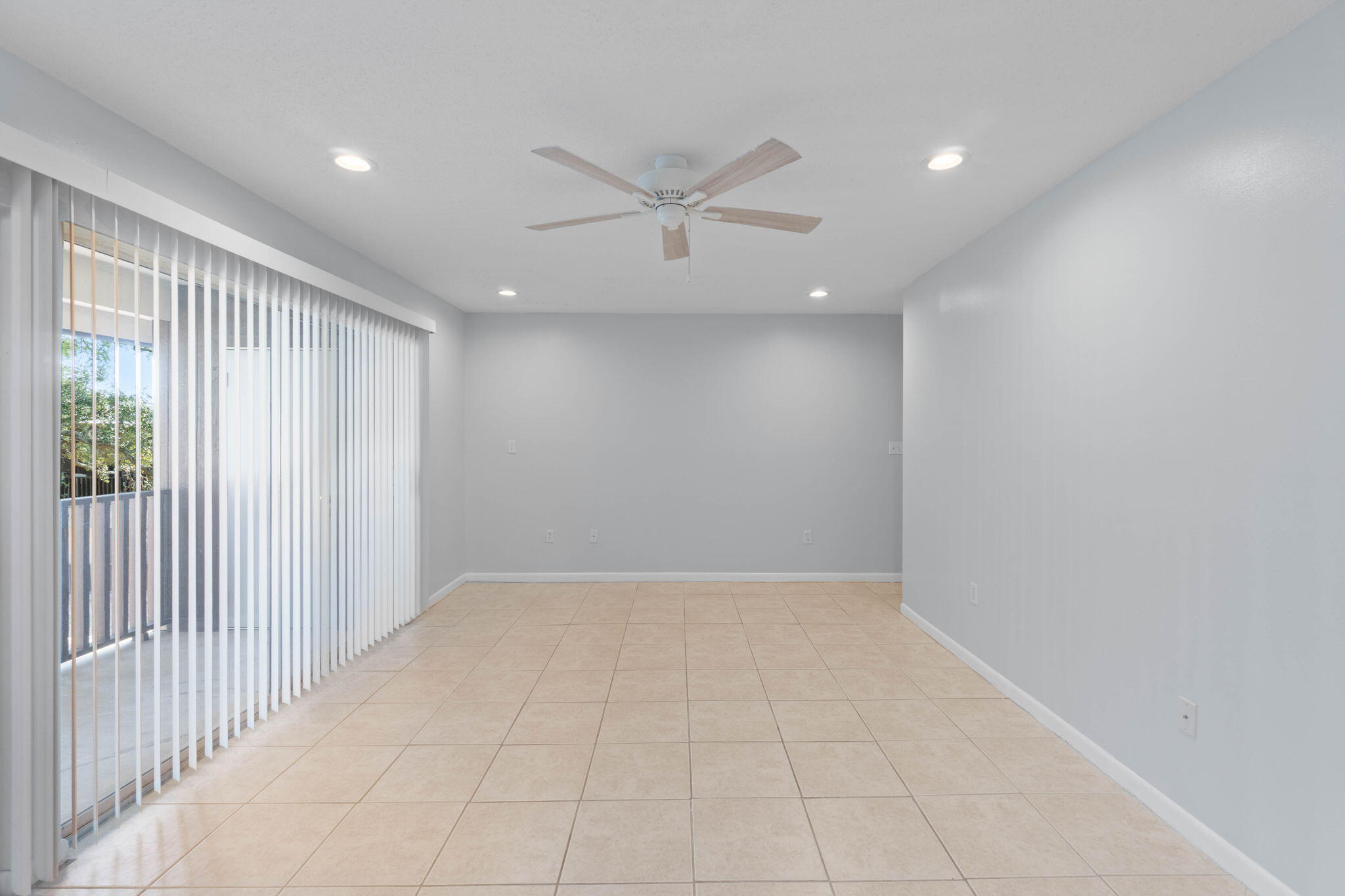 SPANISH VILLAS CONDO - Residential