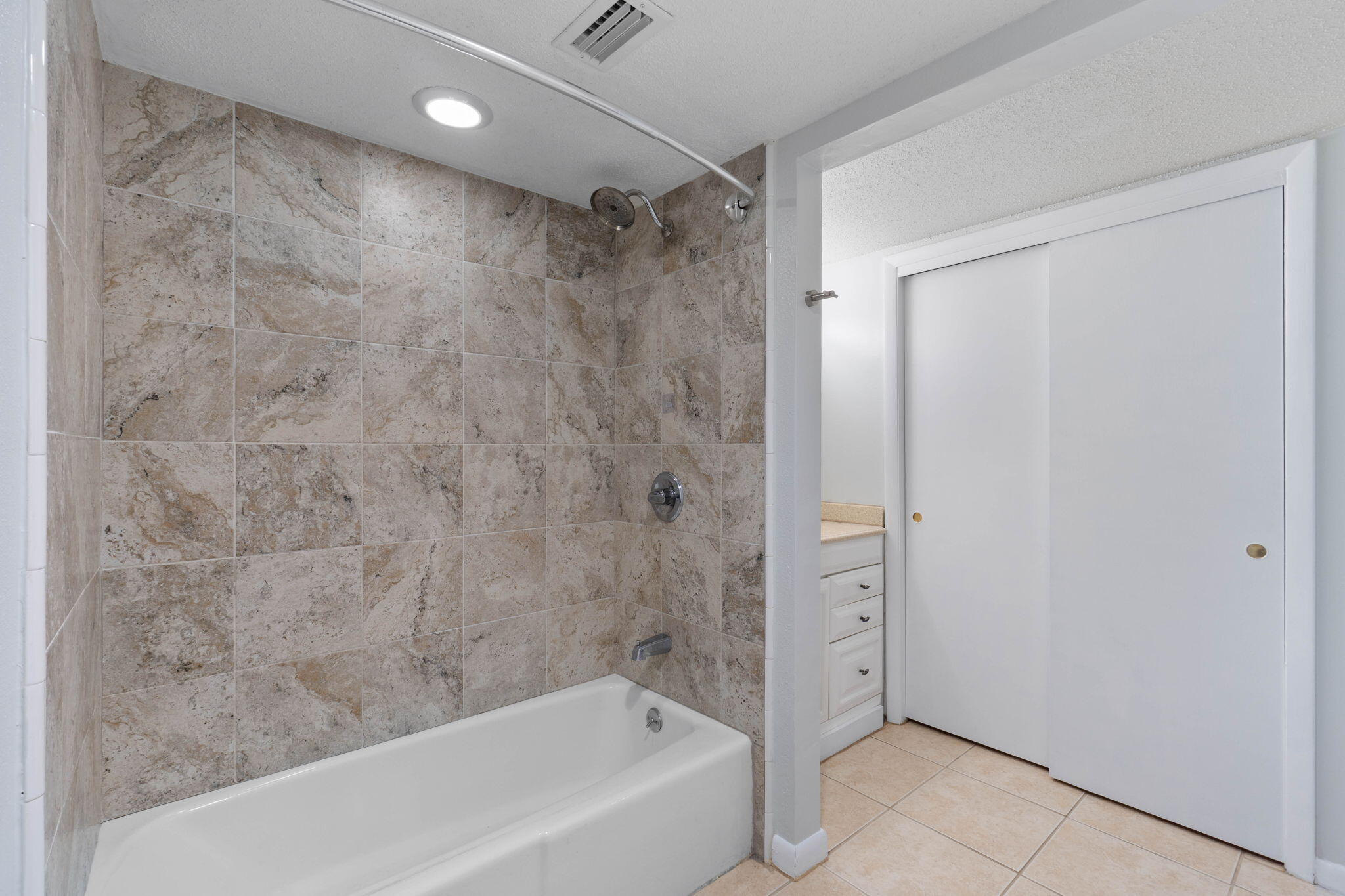 SPANISH VILLAS CONDO - Residential