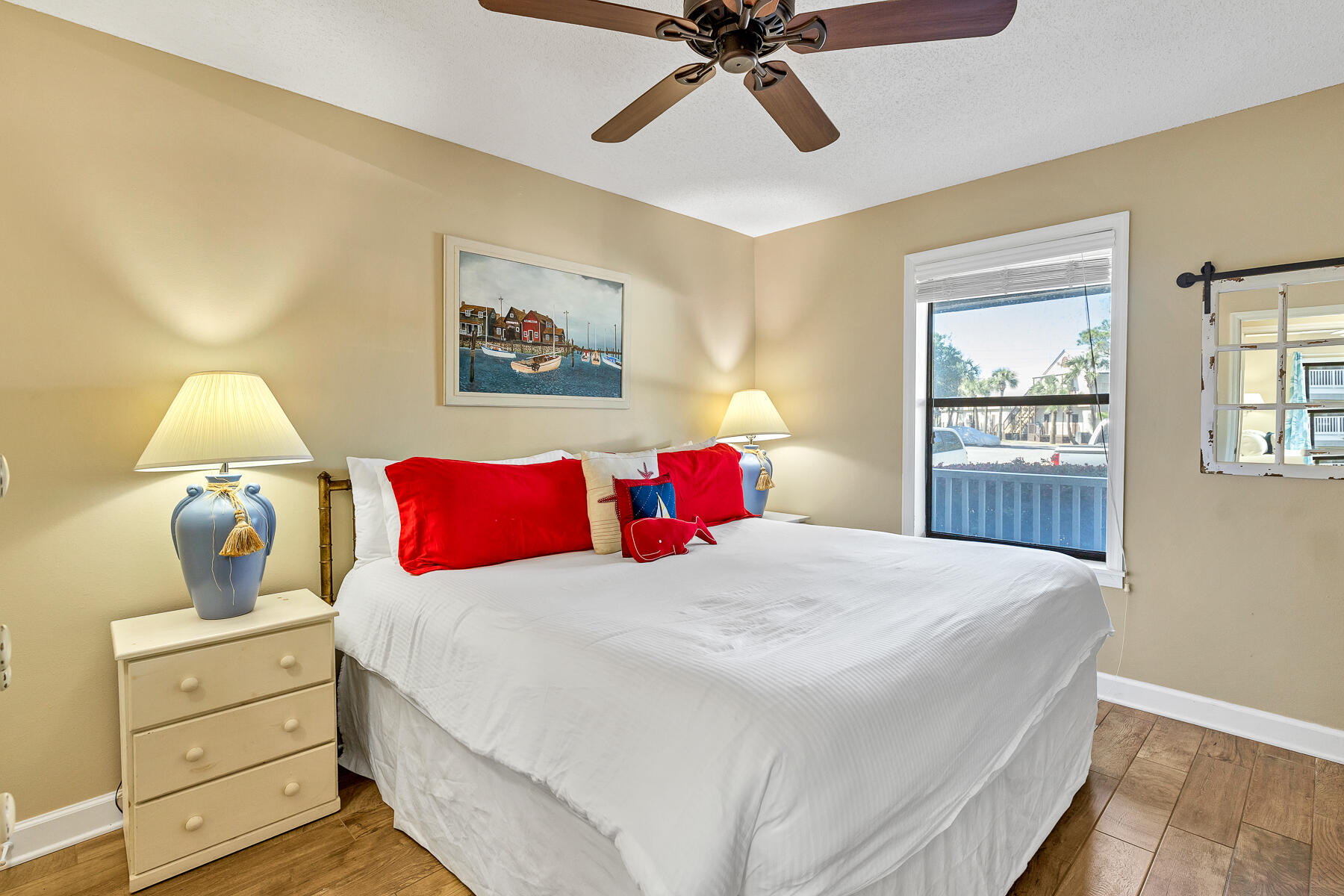 BEACHWOOD VILLAS CONDO PH 2 - Residential