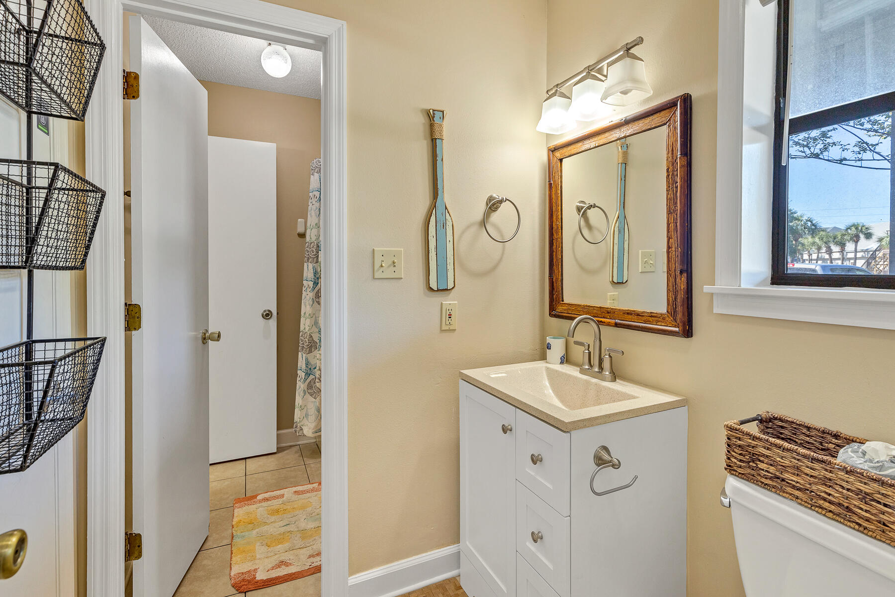 BEACHWOOD VILLAS CONDO PH 2 - Residential