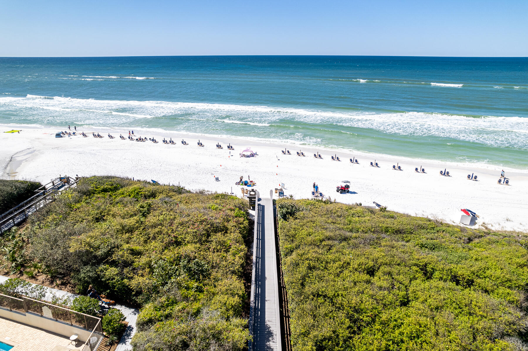 BEACHWOOD VILLAS CONDO PH 2 - Residential