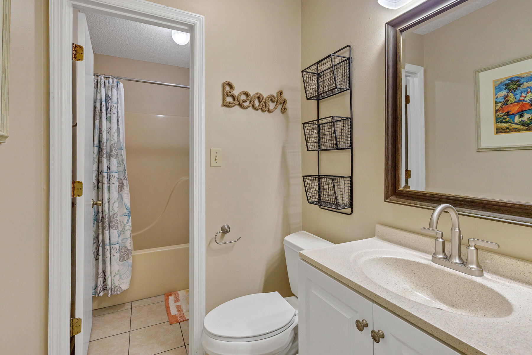 BEACHWOOD VILLAS CONDO PH 2 - Residential