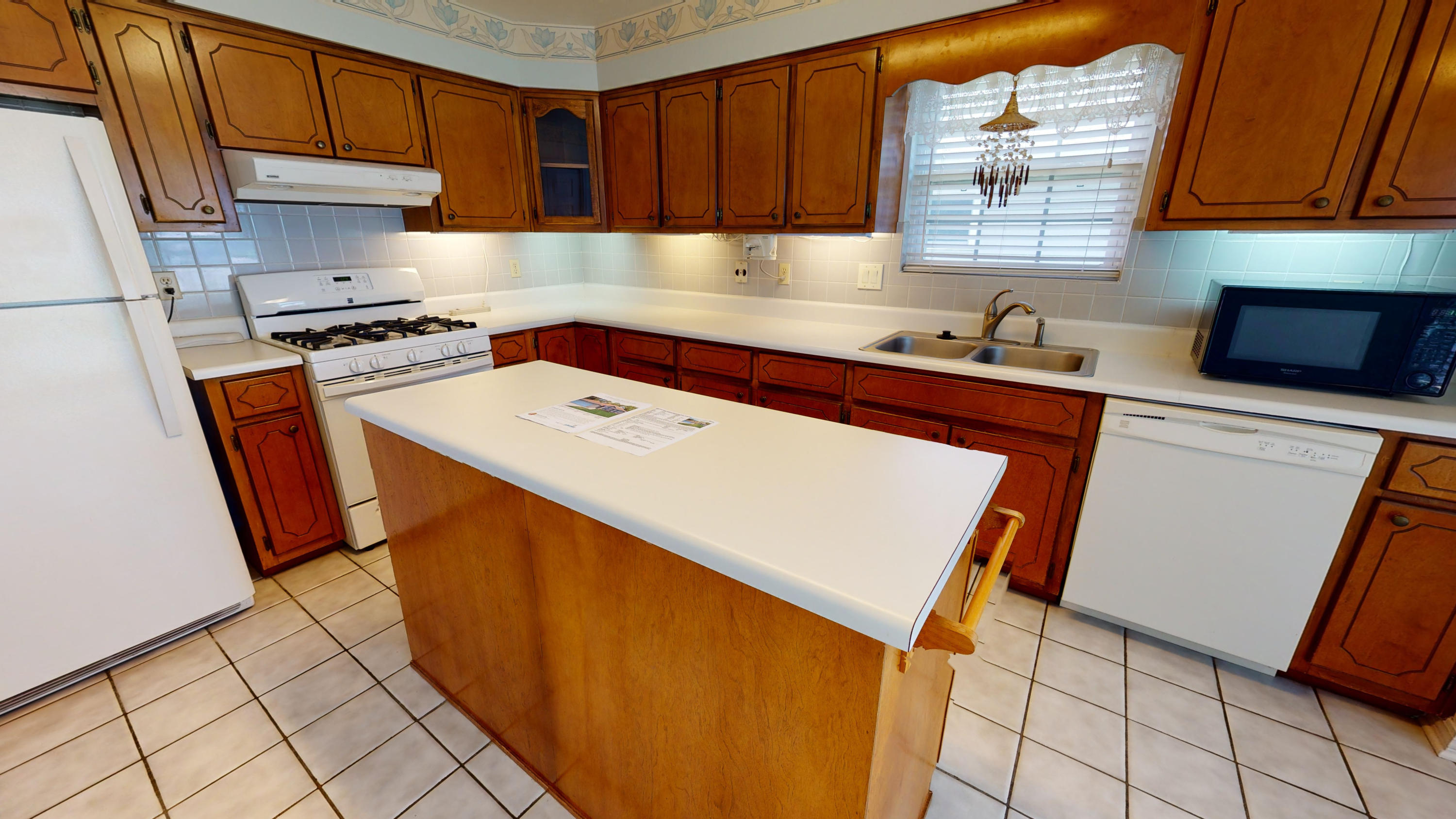 MEADOW WOODS - Residential