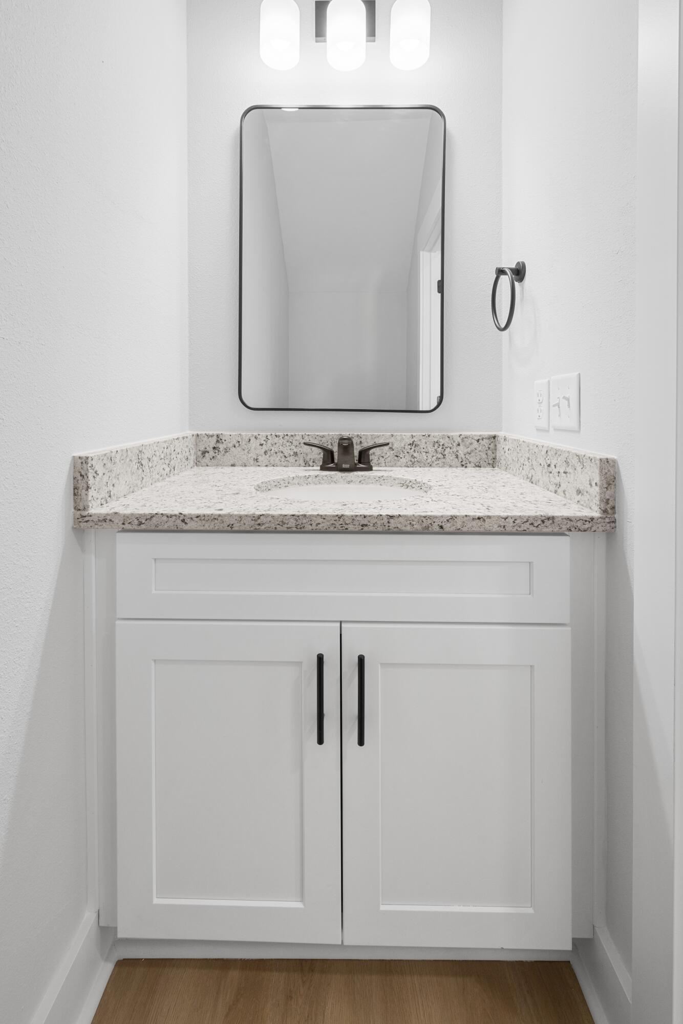 TIDWELL TOWNHOMES LOT 2 - Residential