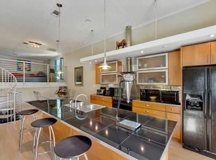 Bayou Breeze - Residential