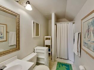 Bayou Breeze - Residential