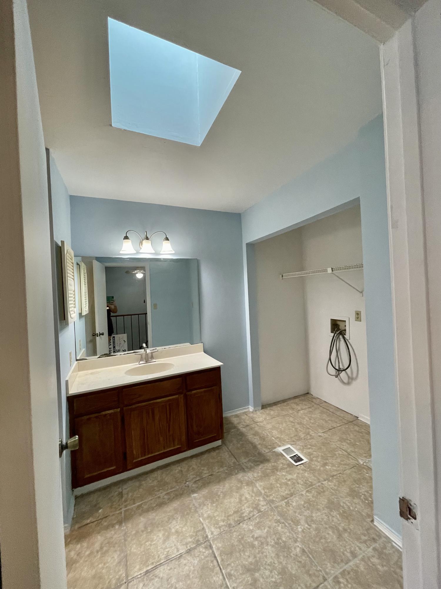 NEW WALTON VILLAGE - Residential