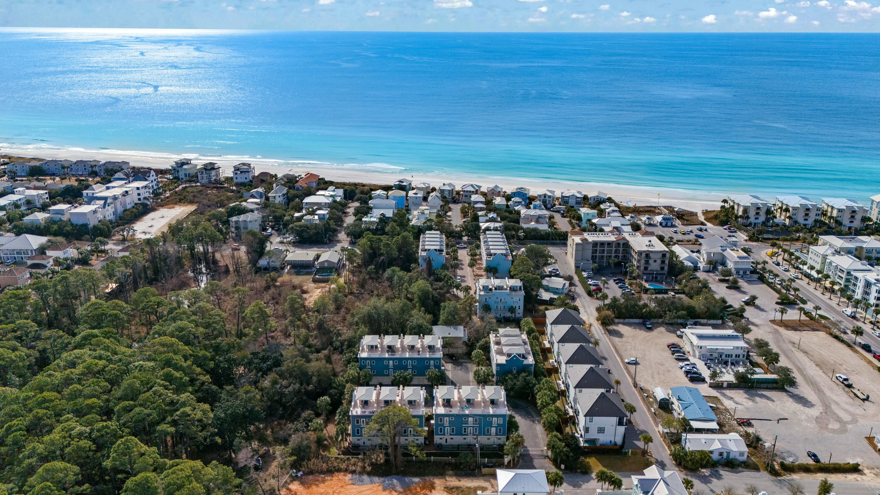 COASTAL DUNES - Residential