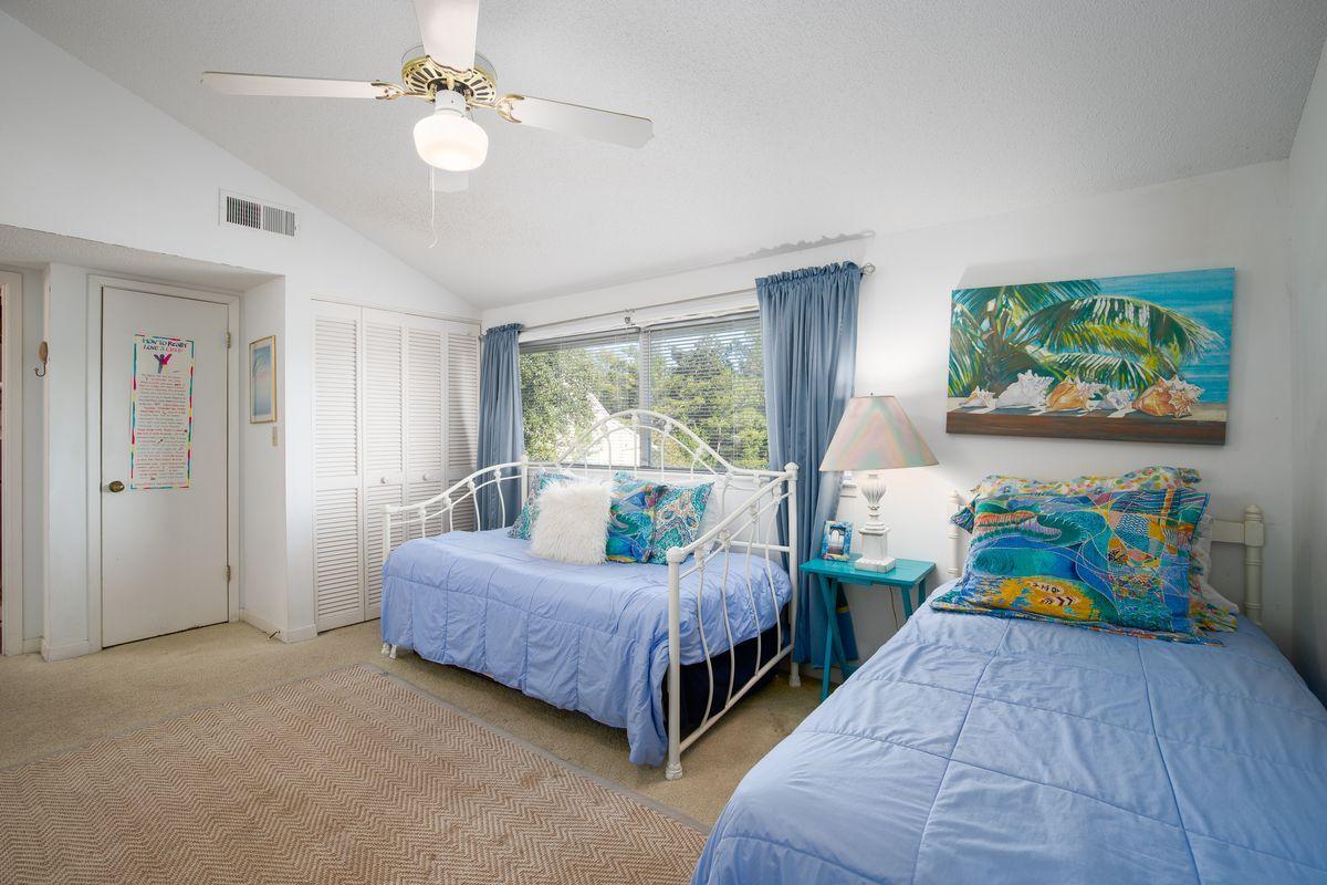 HIDDEN DUNES BEACH COTTAGES 2 - Residential