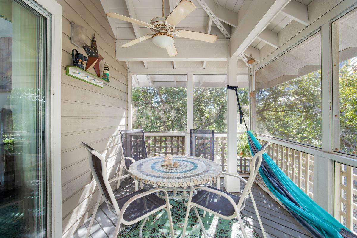 HIDDEN DUNES BEACH COTTAGES 2 - Residential