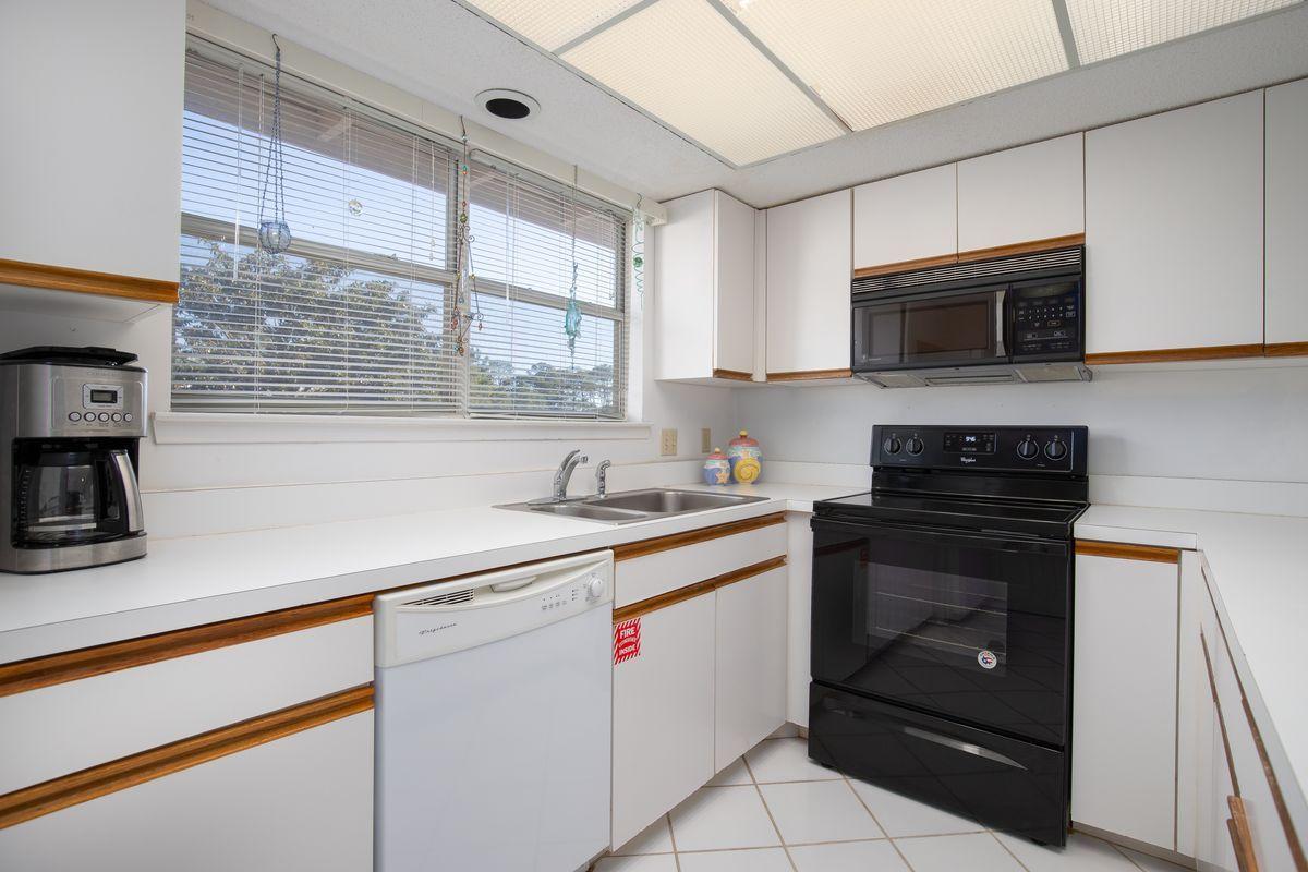 HIDDEN DUNES BEACH COTTAGES 2 - Residential