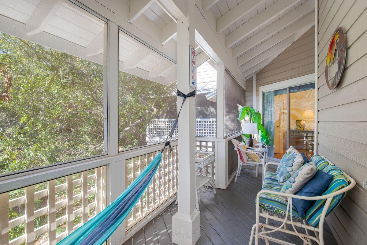 HIDDEN DUNES BEACH COTTAGES 2 - Residential