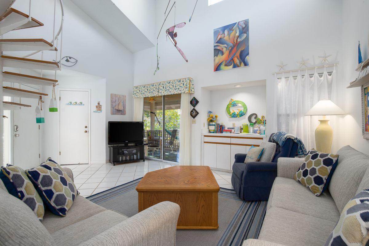 HIDDEN DUNES BEACH COTTAGES 2 - Residential