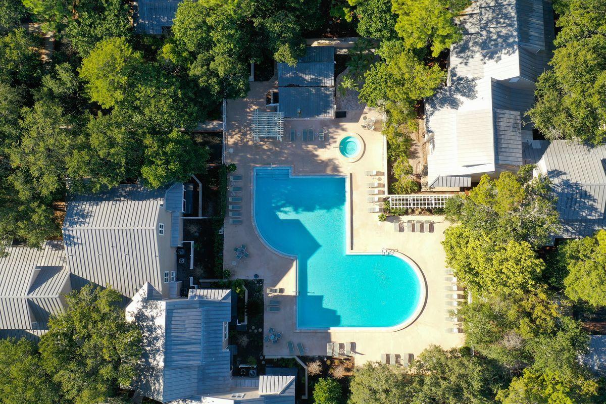 HIDDEN DUNES BEACH COTTAGES 2 - Residential