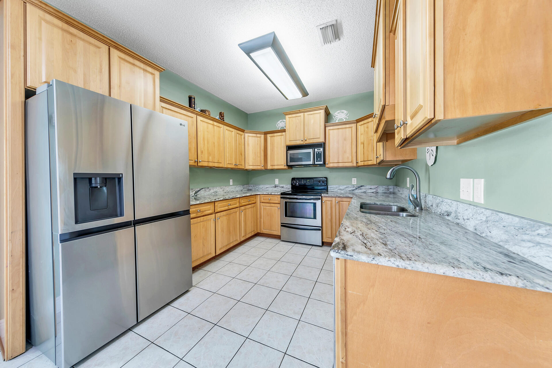 NORTH RIDGE CREEK S/D 1ST ADDN - Residential