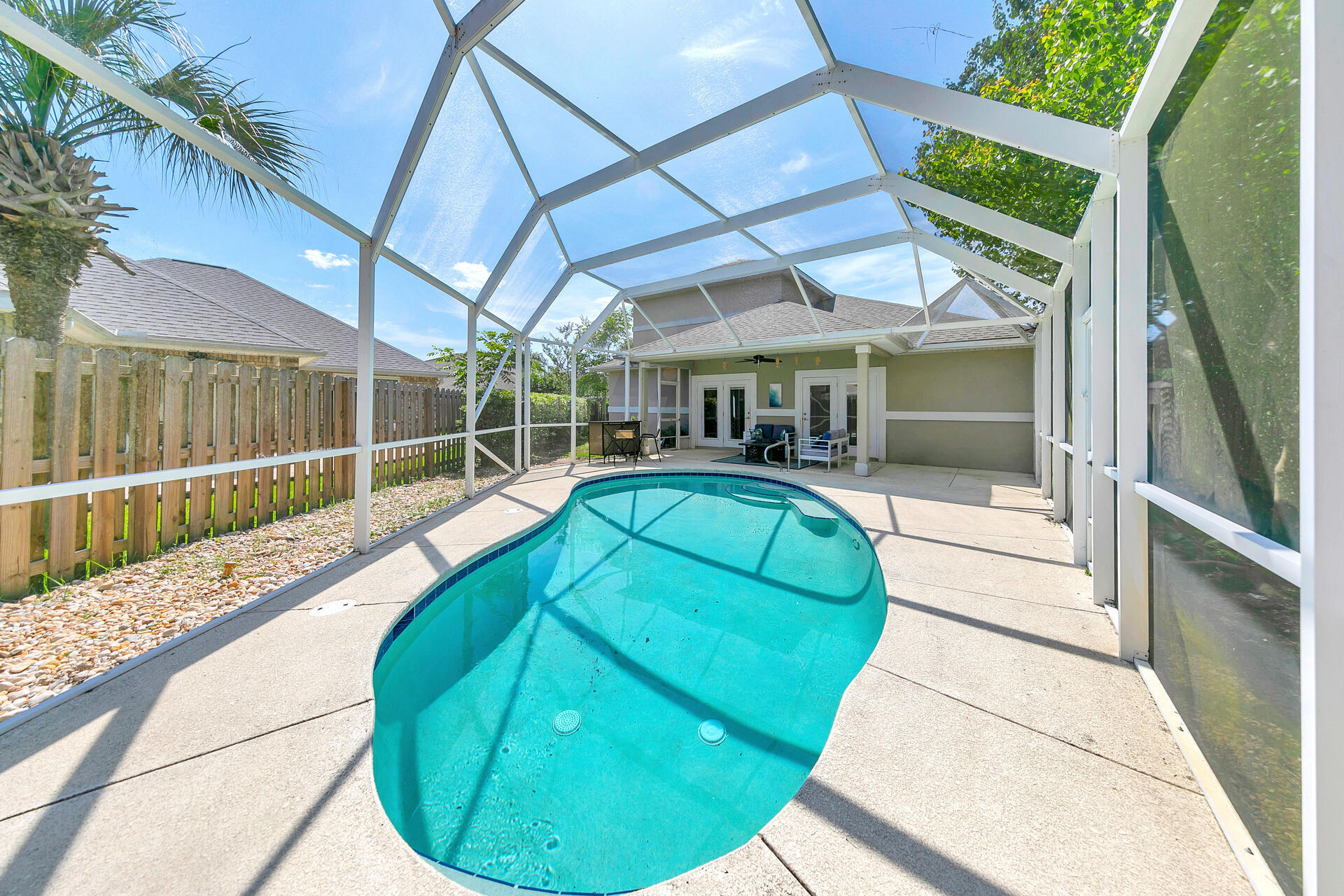 NORTH RIDGE CREEK S/D 1ST ADDN - Residential