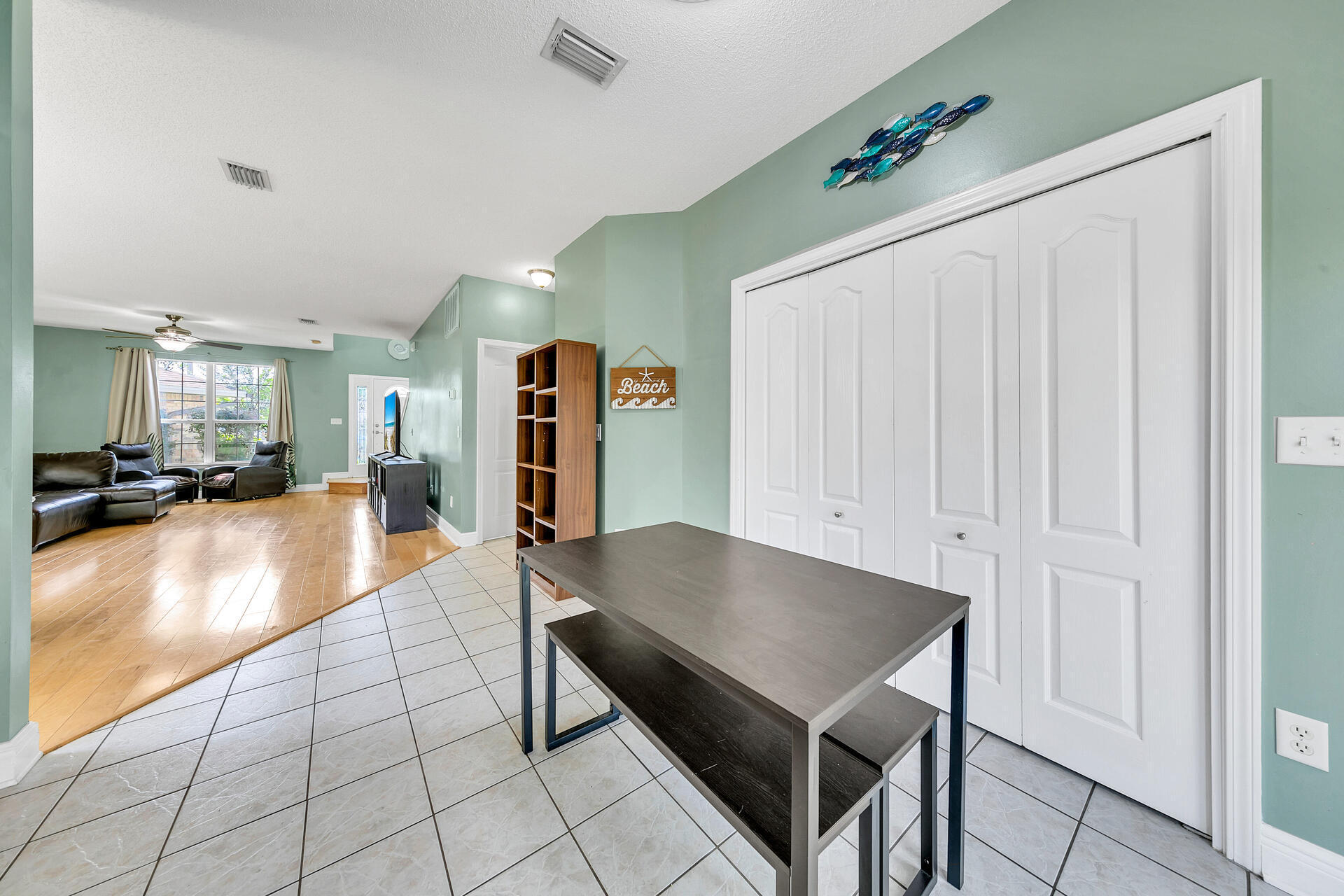 NORTH RIDGE CREEK S/D 1ST ADDN - Residential