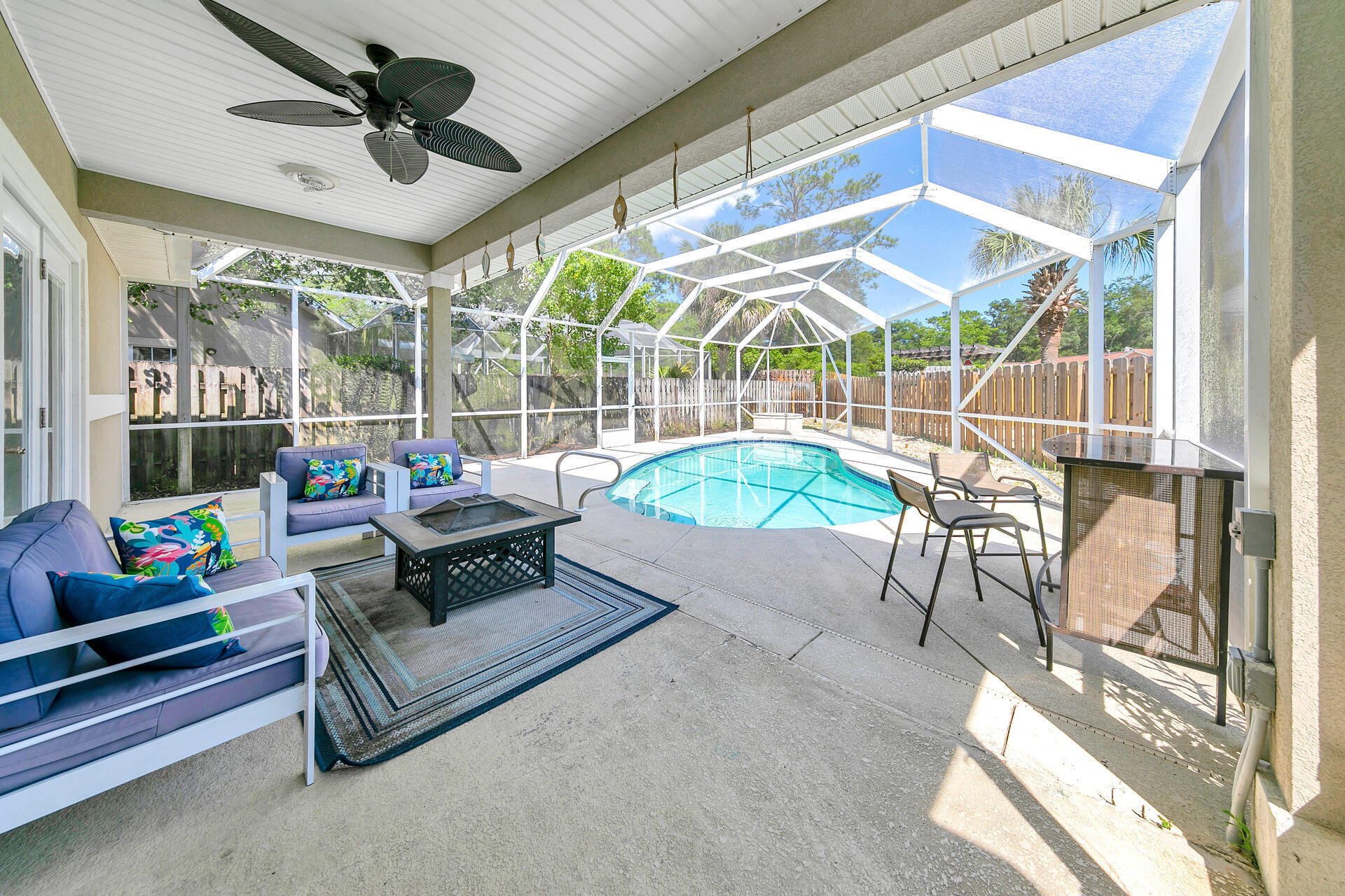 NORTH RIDGE CREEK S/D 1ST ADDN - Residential