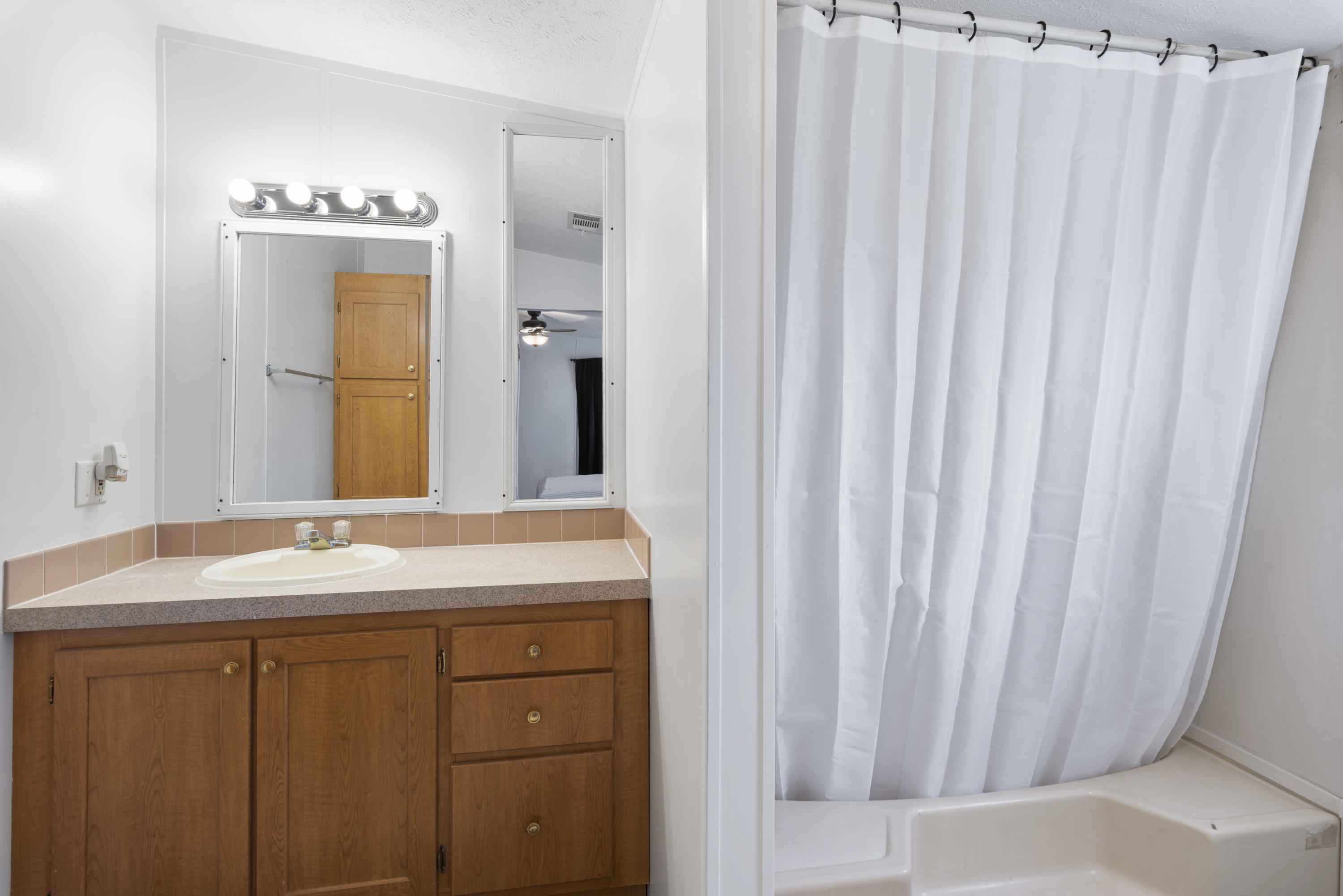 FOX DEN - Residential