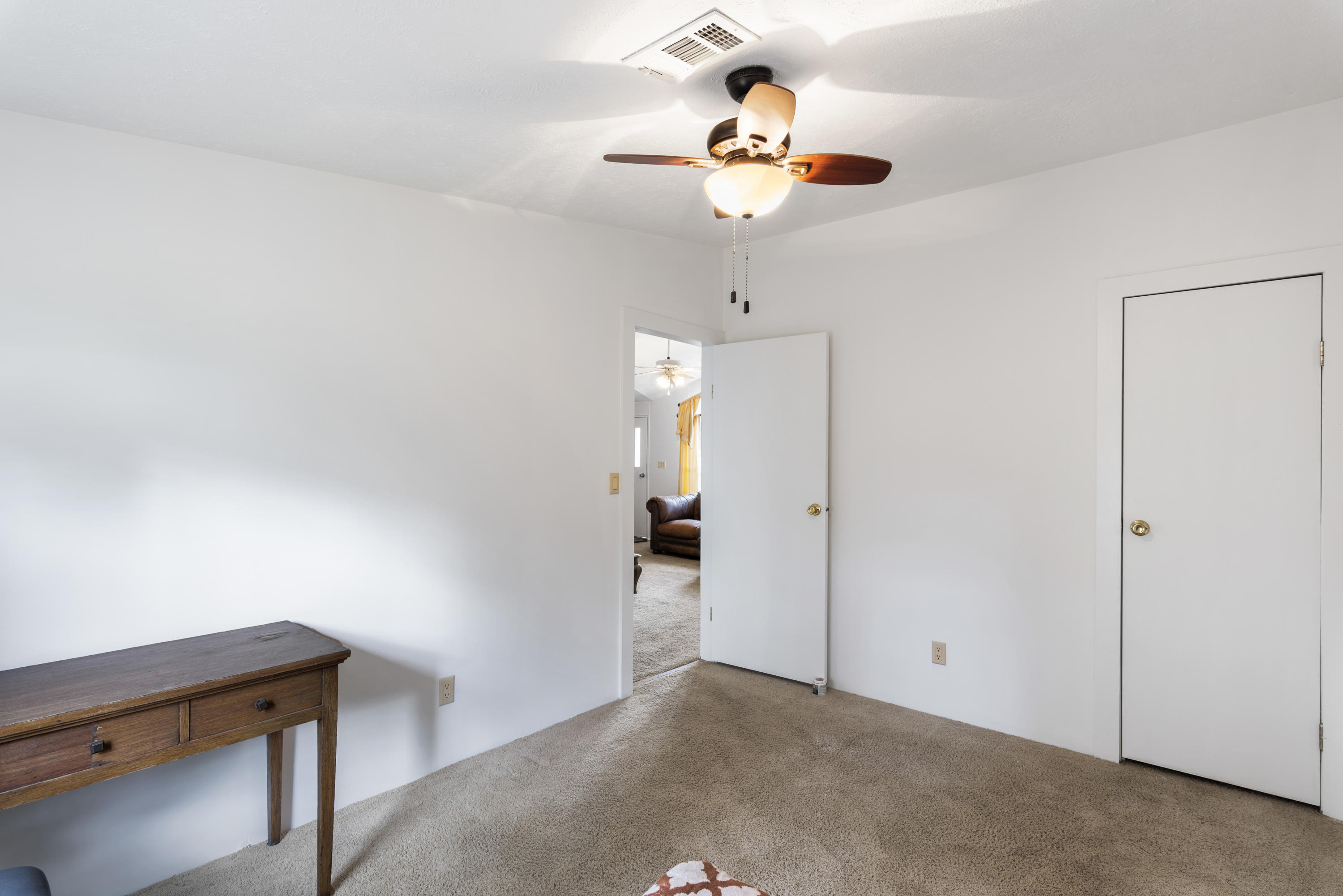 FOX DEN - Residential