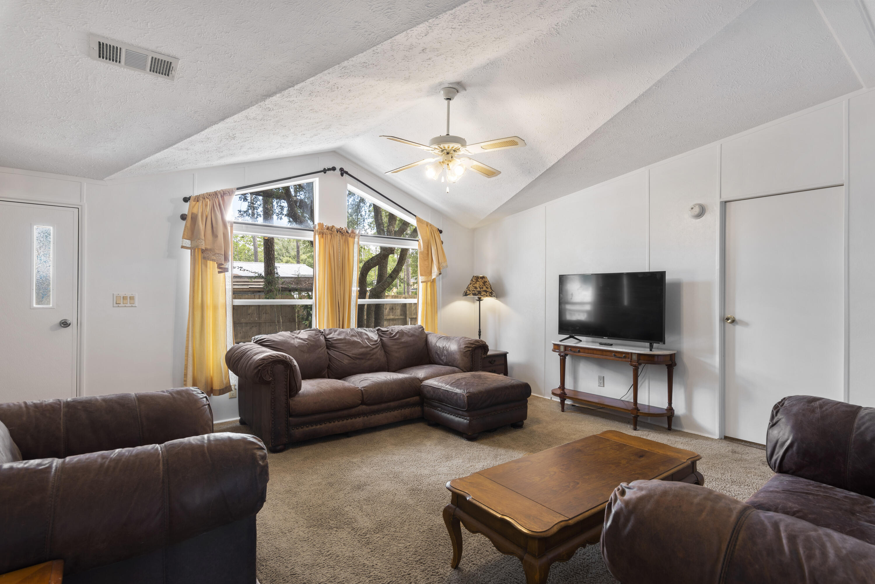 FOX DEN - Residential