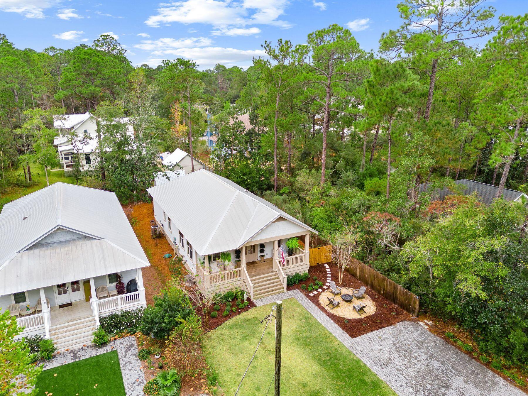 MAGNOLIA BEACH - Residential