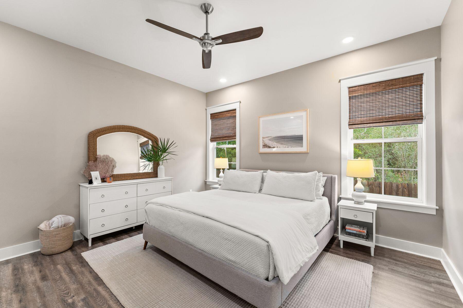 MAGNOLIA BEACH - Residential