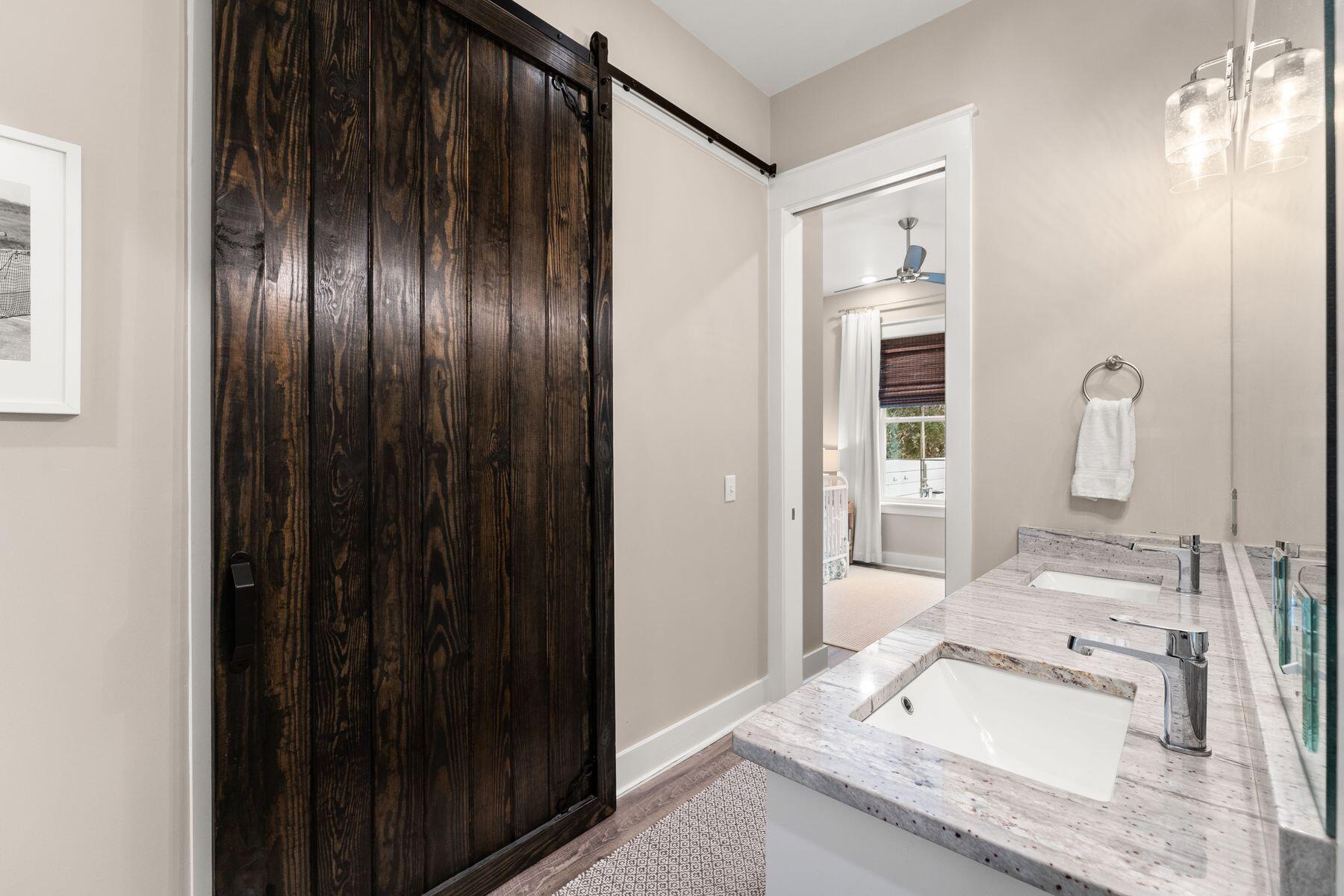 MAGNOLIA BEACH - Residential