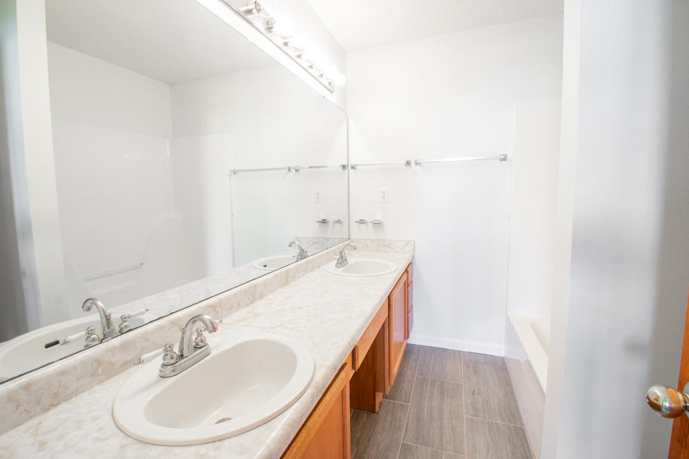 SWEETBRIAR STATION S/D - Residential