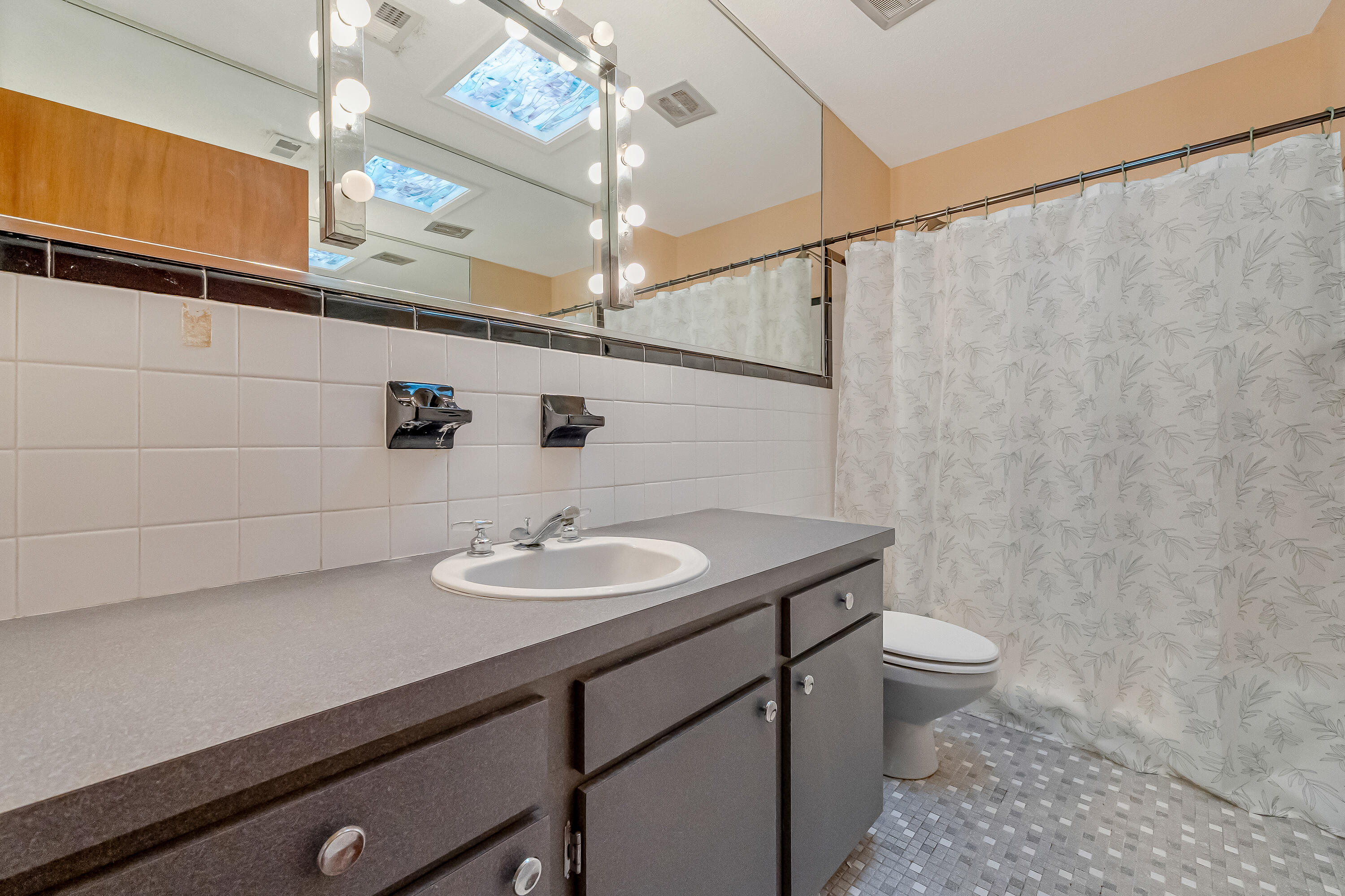 KENWOOD 2ND ADDN - Residential